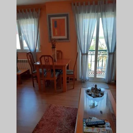 Apartamento En El Centro De Карбальо Экстерьер фото